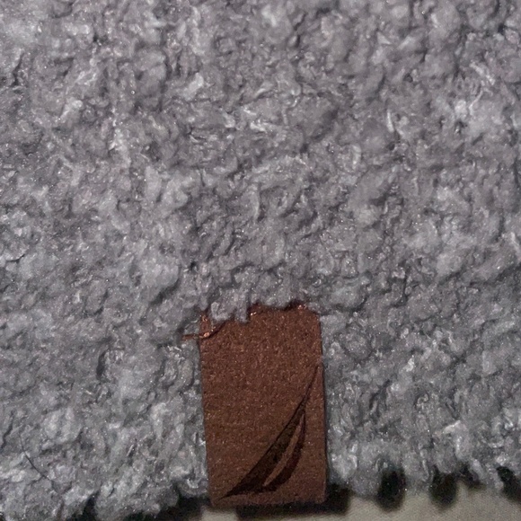 Brand New Nautica Gray Chenille Dog Sweater - Picture 4 of 10